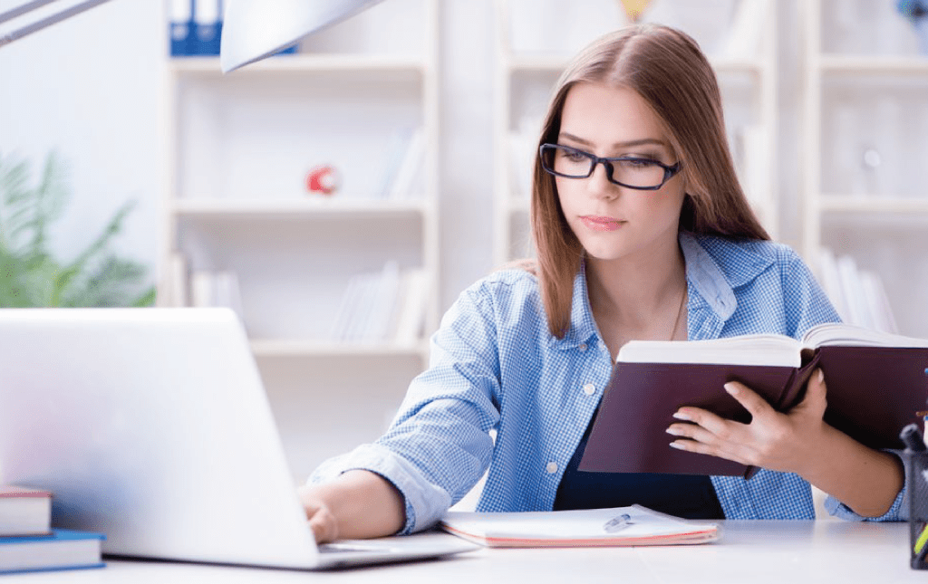 Edinburgh Global Online Learning Masters Scholarship 2023