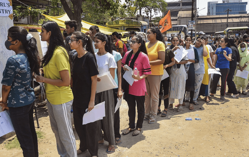 NEET UG Highest number of applicants from Maharashtra Tamil Nadu NTA