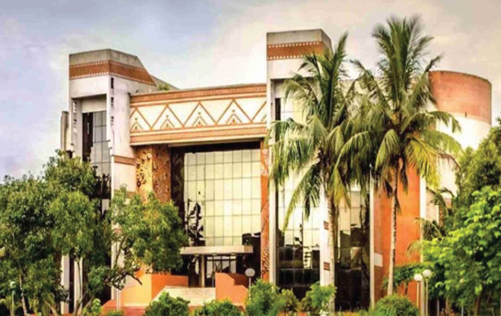 IIM Calcutta appoints Saibal Chattopadhyay as new director in charge