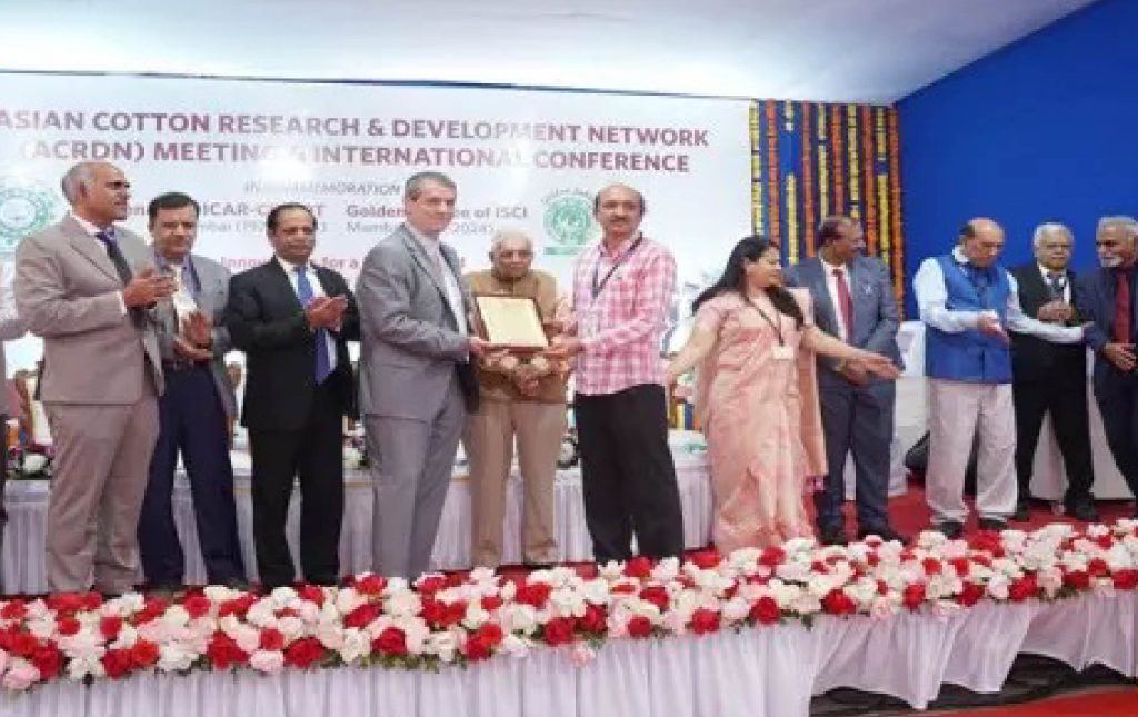 PAU scientist felicitated by Indian Society for Cotton Improvement Mumbai